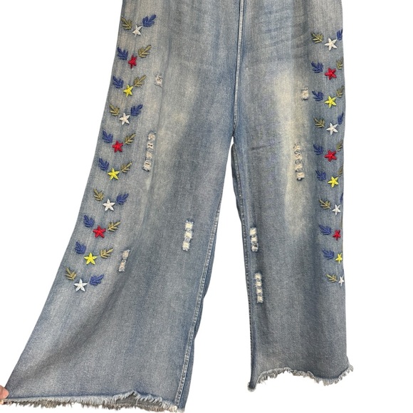 Yesno Wide Leg Embroidered Cropped Distressed Denim Jeans (XL) - Picture 3 of 6